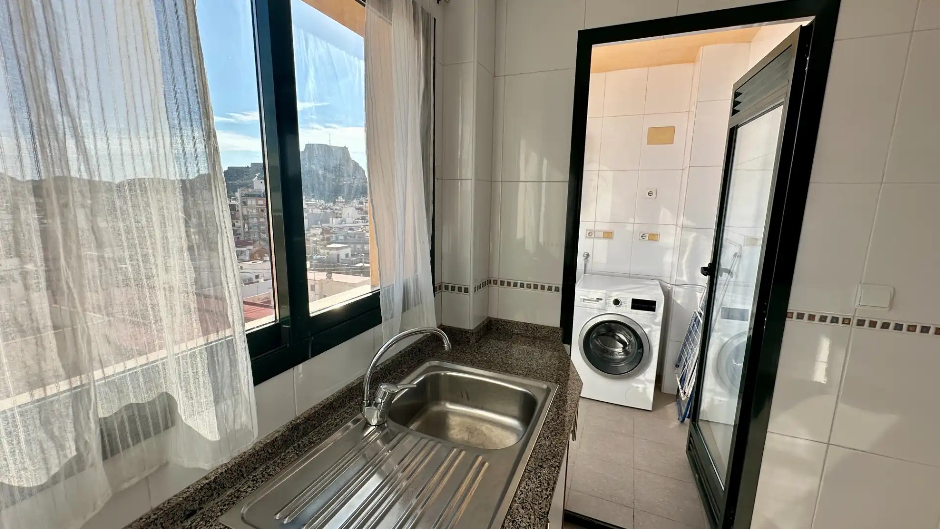 Flat with terrace for sale in Calle Ronda del Castillo, imagen 18