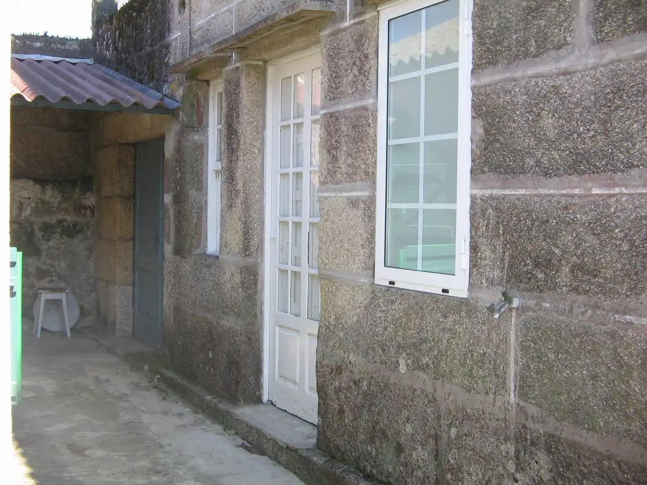Vista exterior de Casa o xalet en venda en Vigo  amb Calefacció, Jardí privat i Terrassa