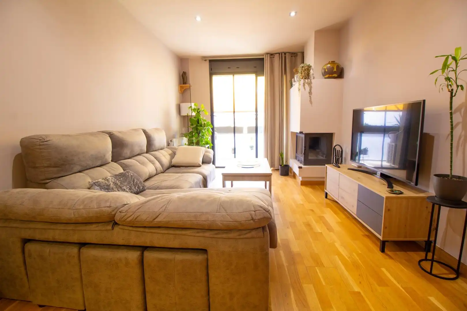 Sala de estar de Ático en venta en Viladecans con Aire acondicionado, Calefacción y Terraza