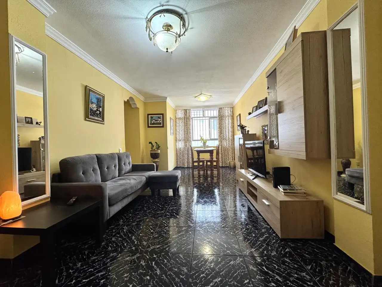 Living room of Flat for sale in San Bartolomé de Tirajana  with Furnished