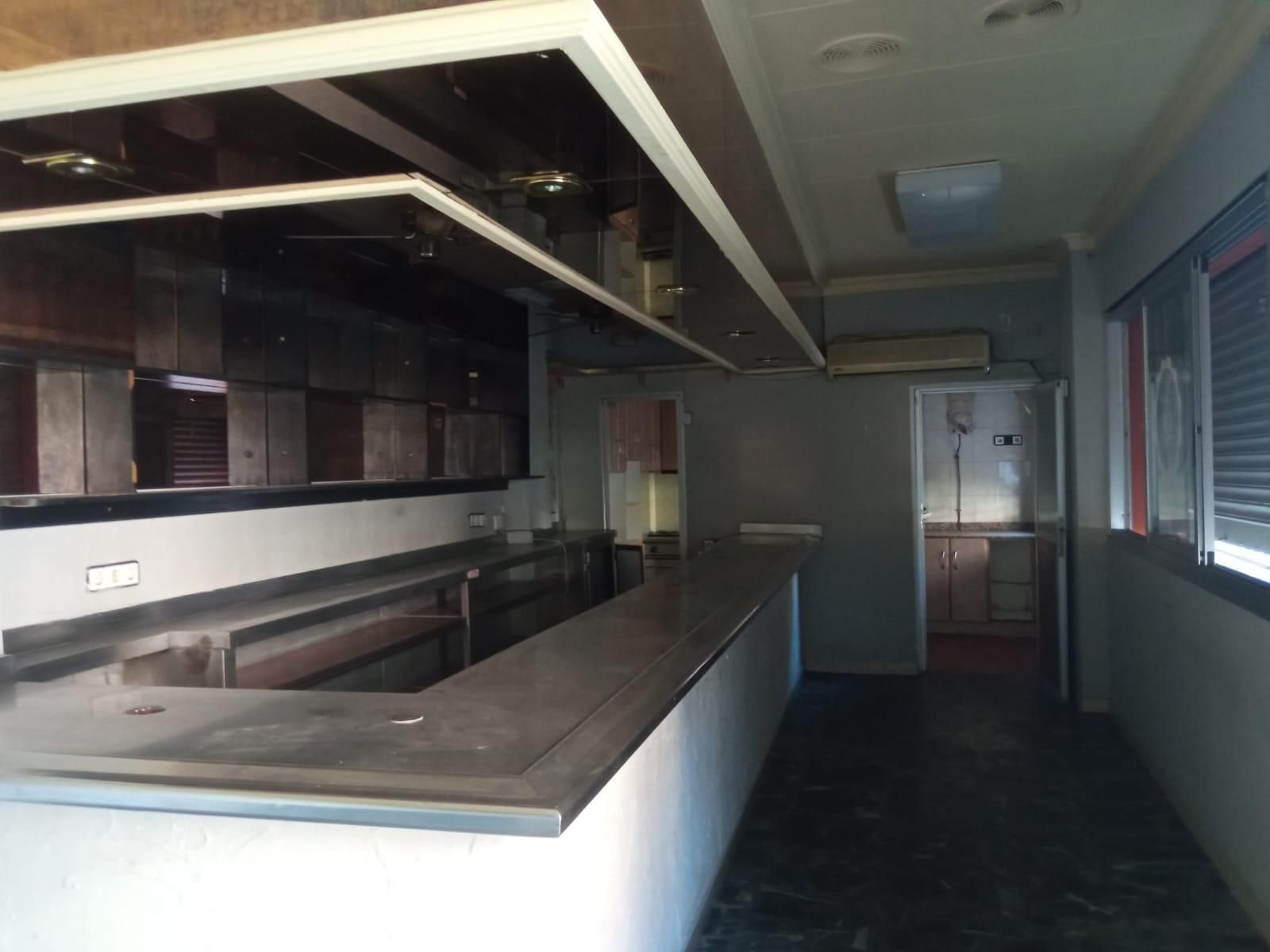 Premises for sale in Orihuela ciudad