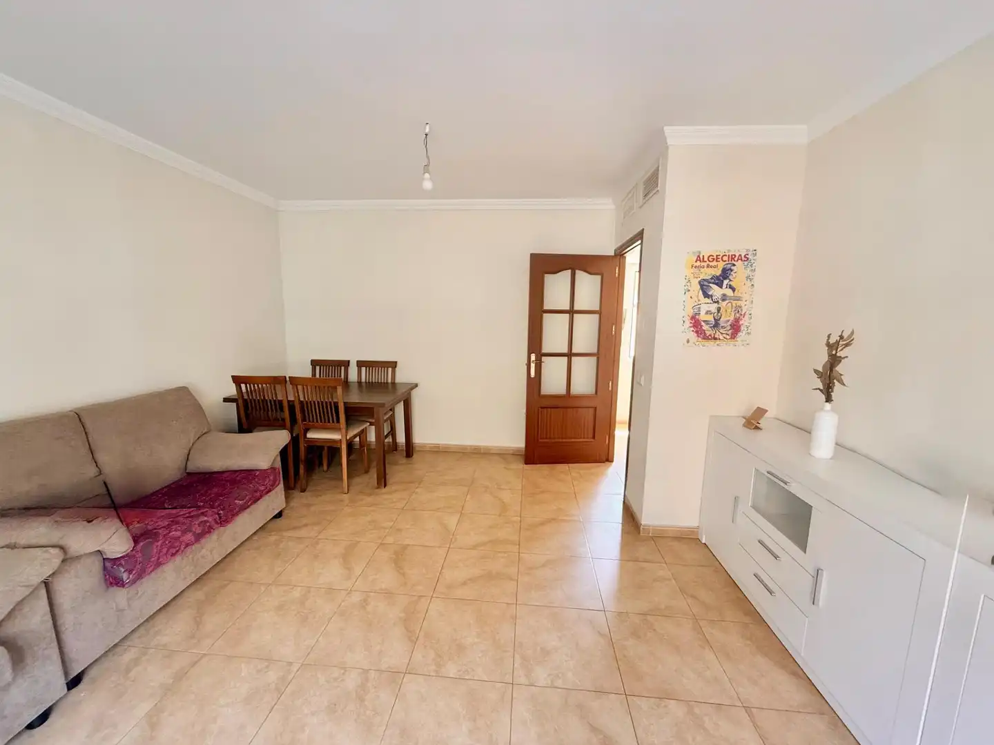 Sala de estar de Piso en venta en Roquetas de Mar con Balcón