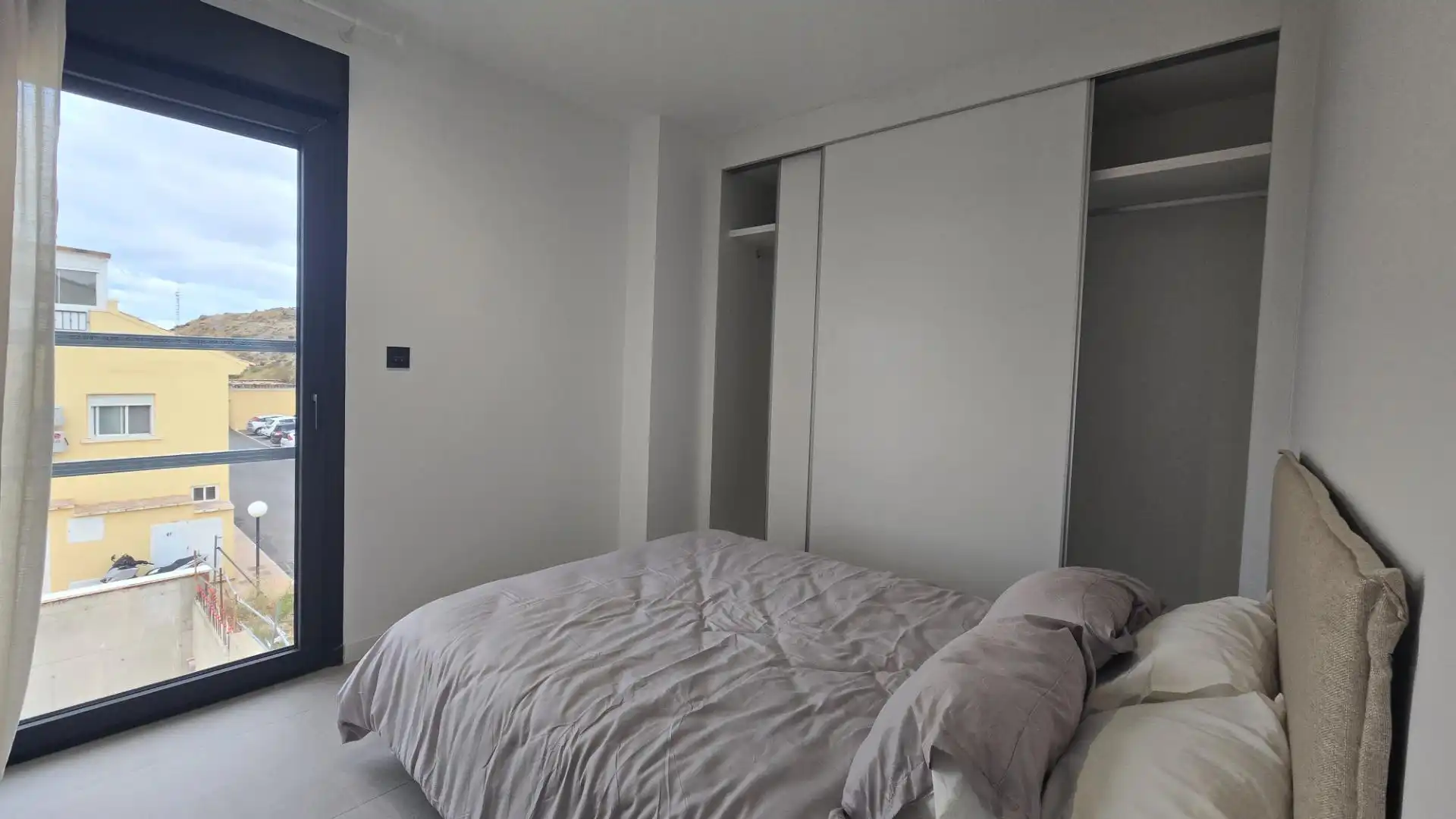 Dormitori de Apartament en venda en Mutxamel amb Terrassa i Piscina comunitària