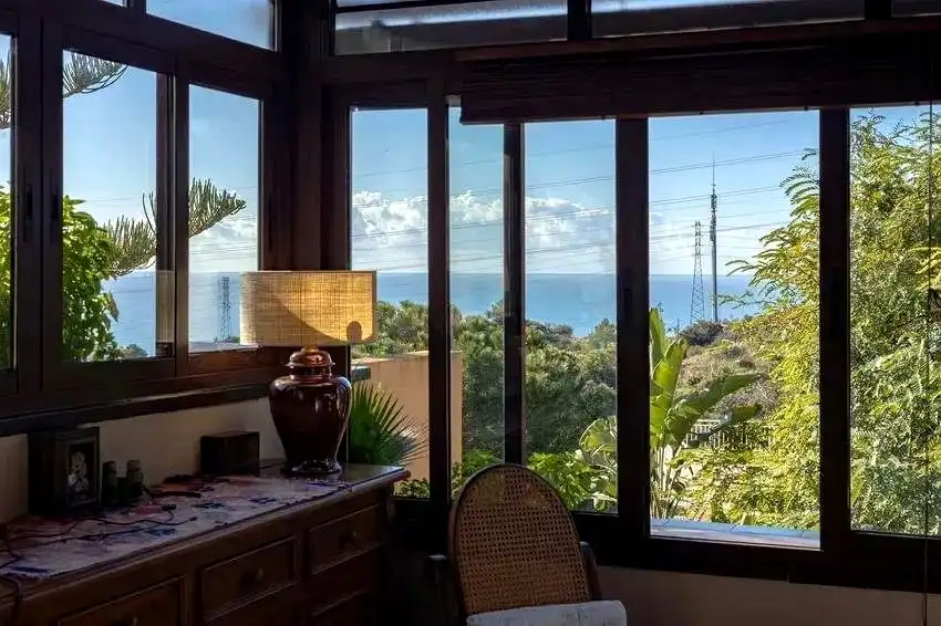 Außenansicht von Haus oder Chalet zum Verkauf in Málaga mit Klimaanlage, Heizung und Privatgarten