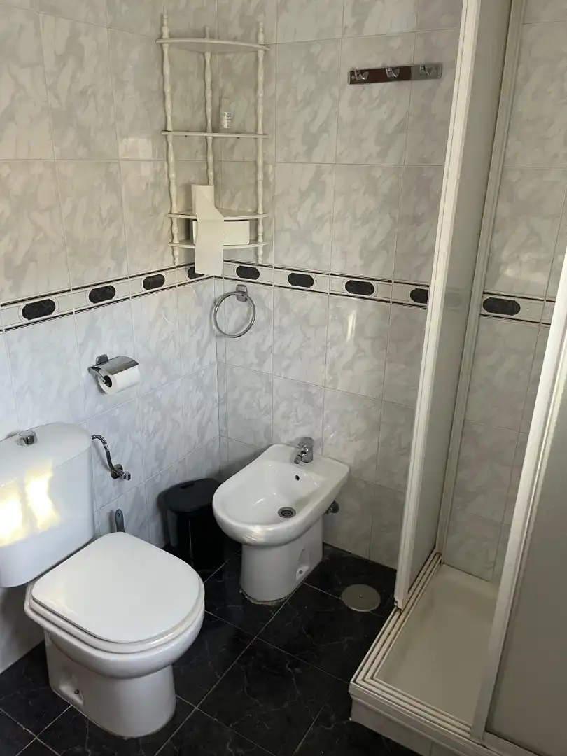 Baño de Casa o chalet de alquiler en Alhaurín El Grande con Jardín privado, Terraza y Amueblado