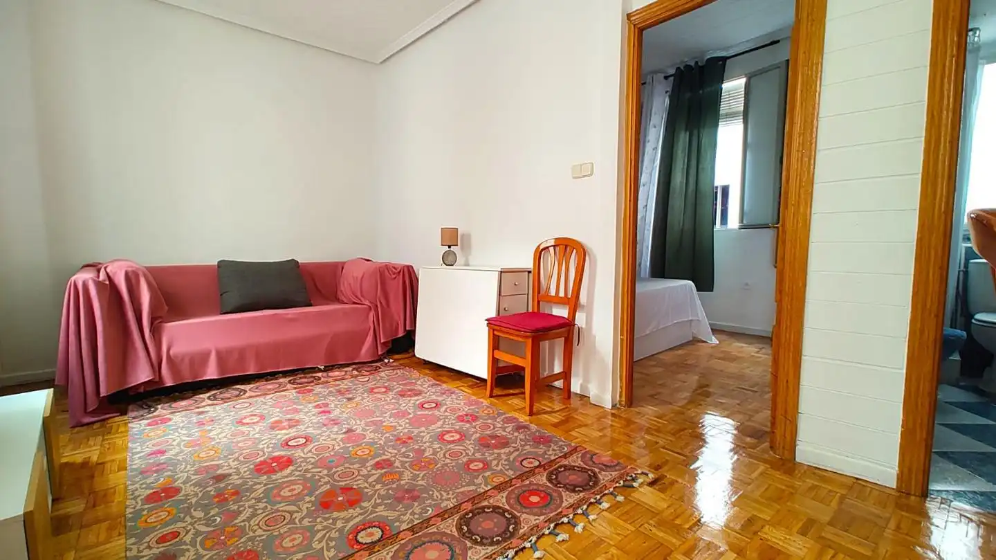 Piso de alquiler en Calle del Mesón de Paredes, Embajadores - Lavapiés