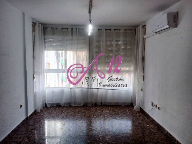 Piso en Alquiler en Carrer d'Almàssera en L'Hort de Senabre