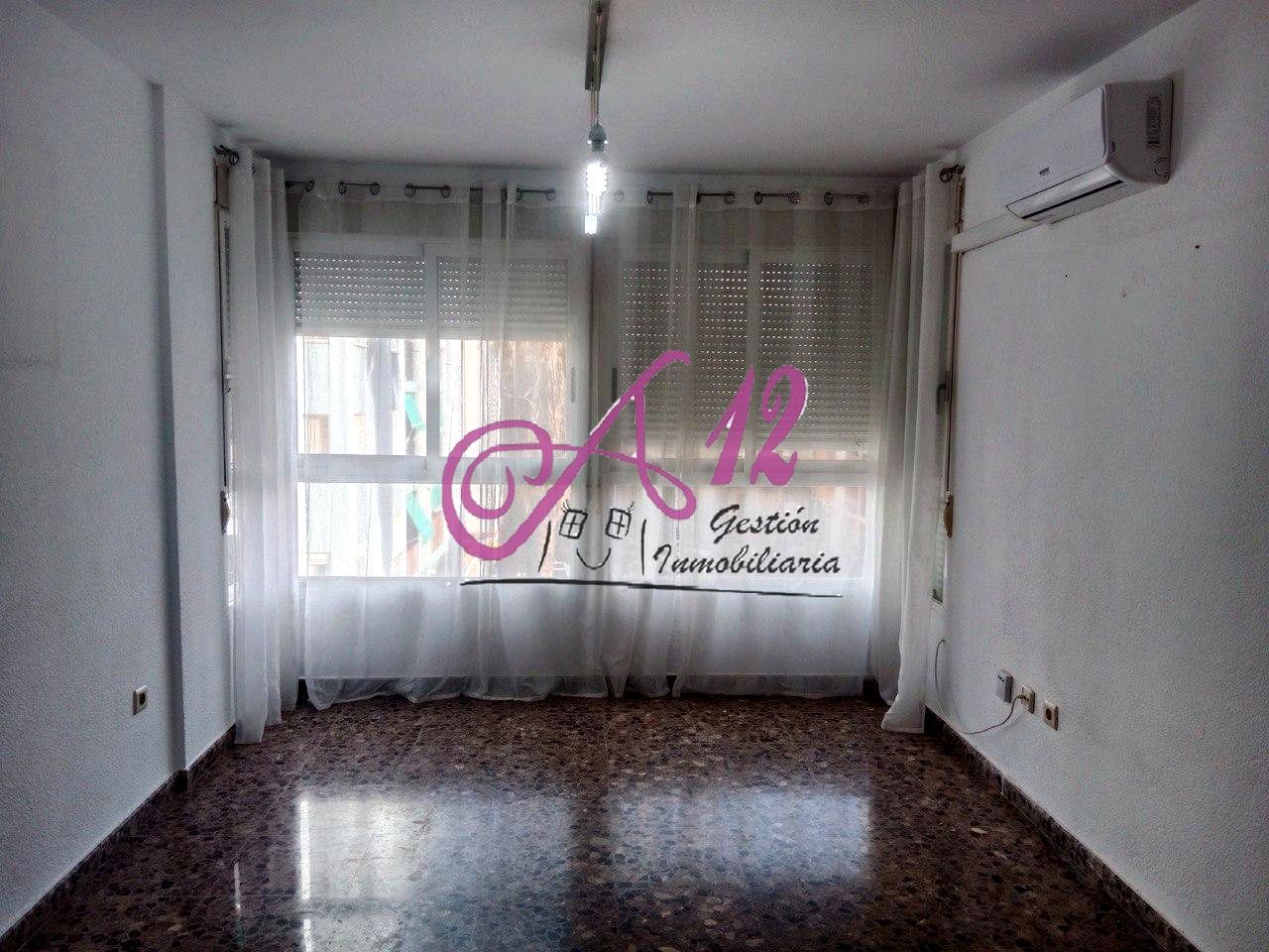 Bedroom of Flat to rent in  Valencia Capital  with Air Conditioner and Balcony