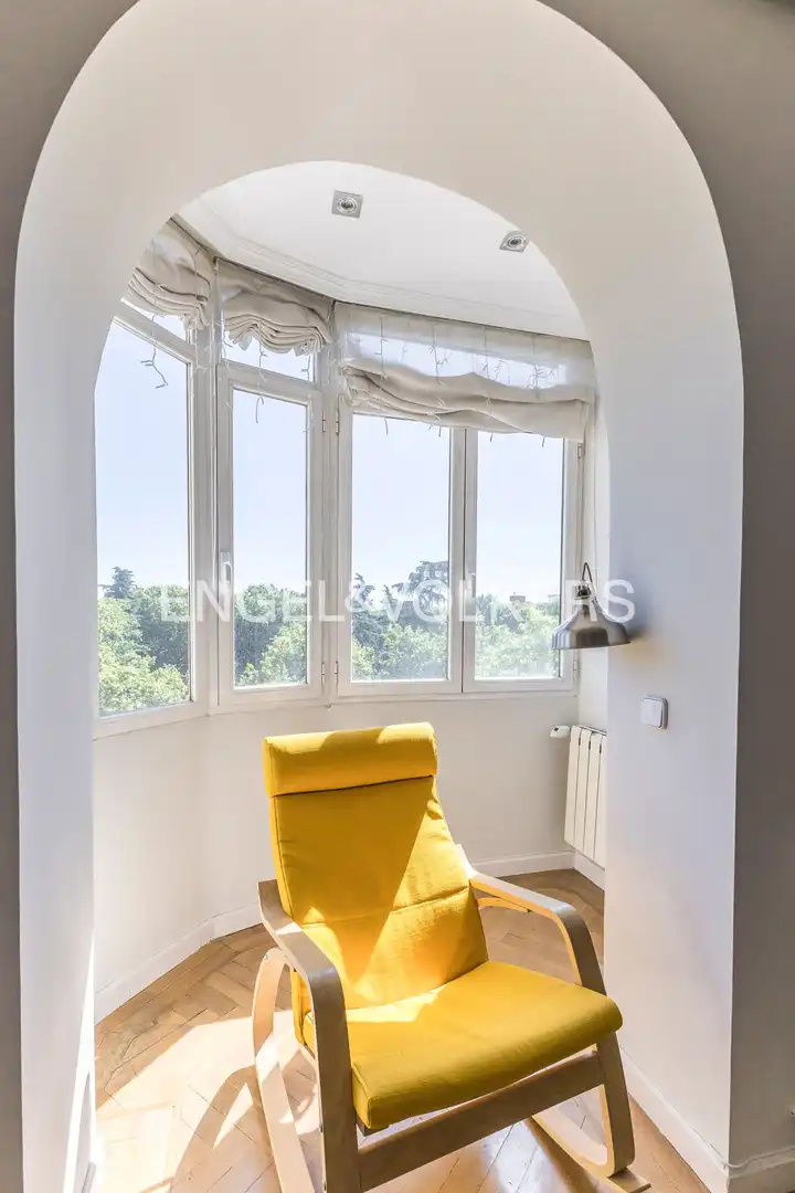 Appartamento con terrazza in vendita a Calle de Francisco Silvela, imagen 6