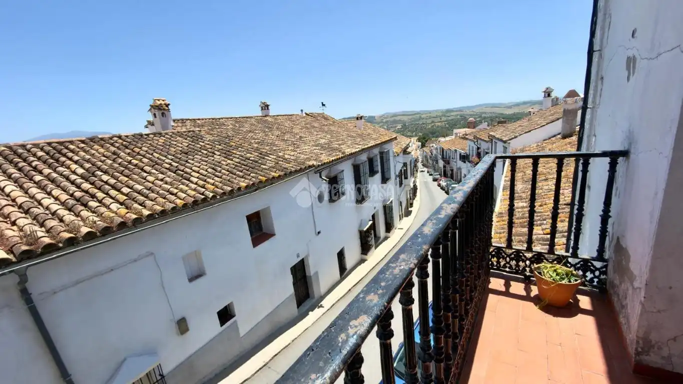 Vista exterior de Casa adosada en venda en Jimena de la Frontera amb Traster