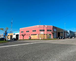 Vista exterior de Nau industrial en venda en Lugo Capital