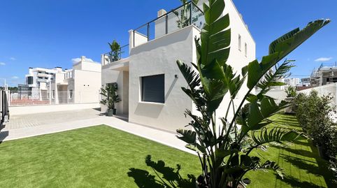 Photo 3 of Houses for sale in Manuel Ríos Moreno, 2, Entrenúcleos, Dos Hermanas