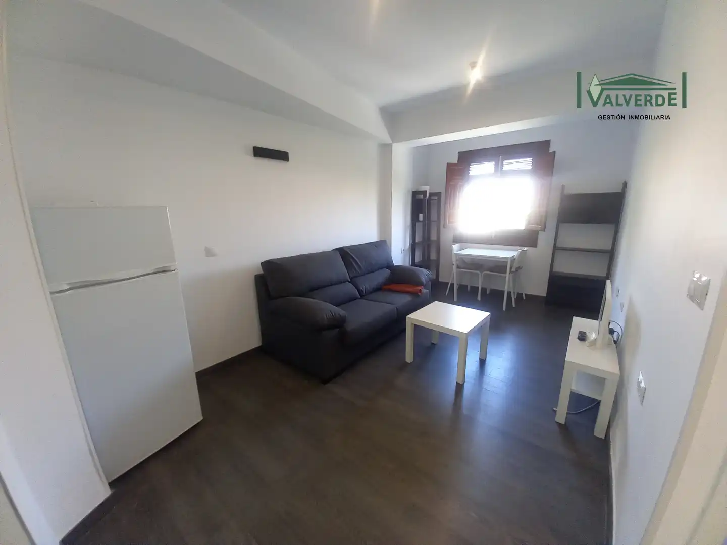Sala de estar de Apartamento de alquiler en Granada con Amueblado, Lavadora y Microondas