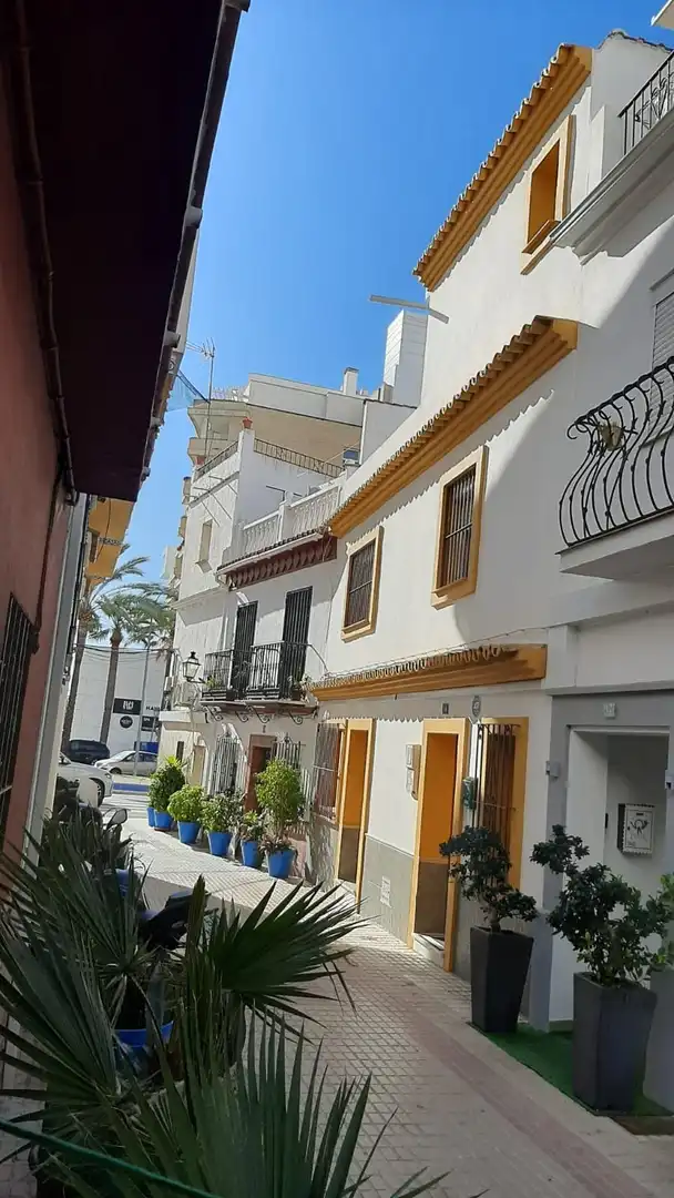 Adossat en venda a Marbella - C/Lucero