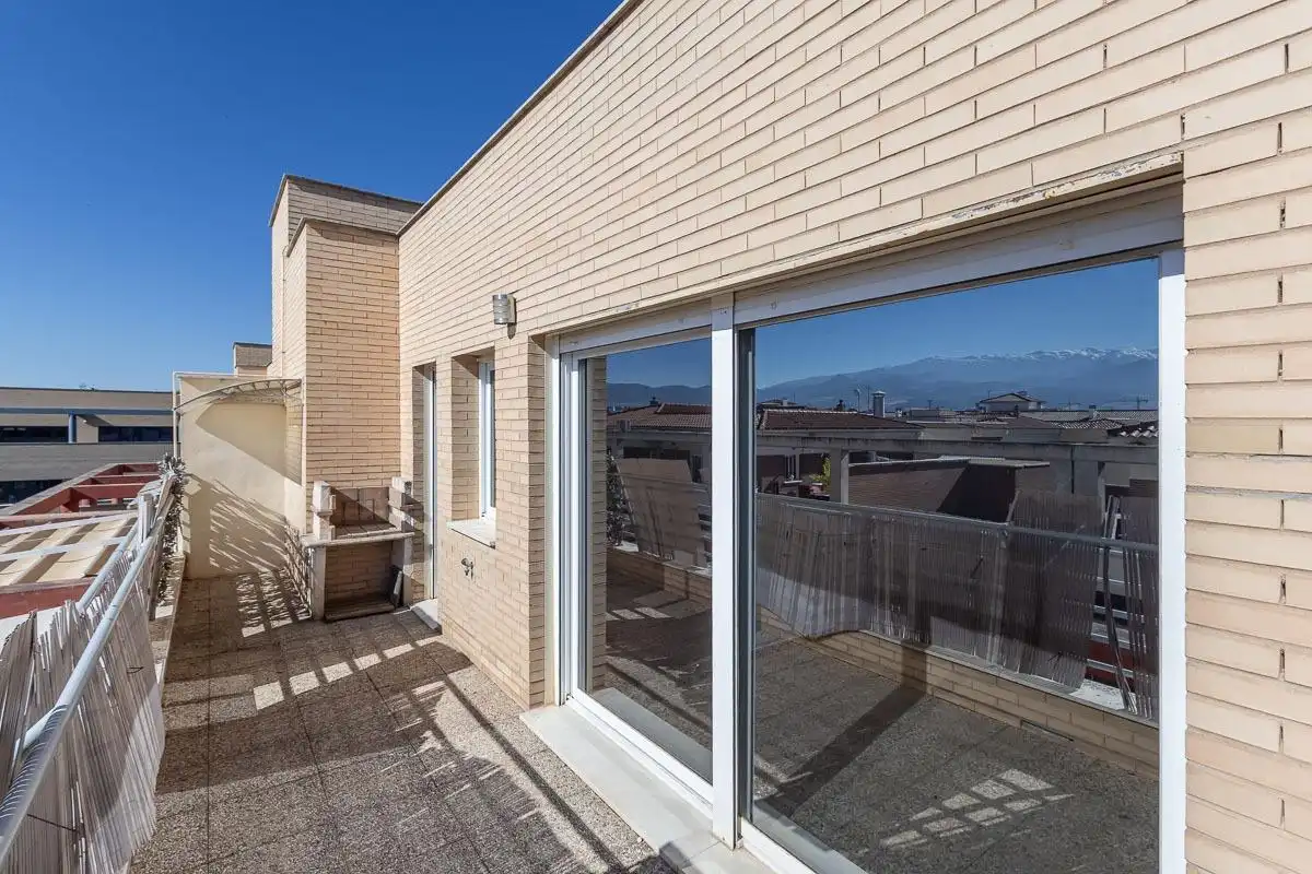 Außenansicht von Dachboden zur Miete in Churriana de la Vega mit Klimaanlage, Heizung und Balkon