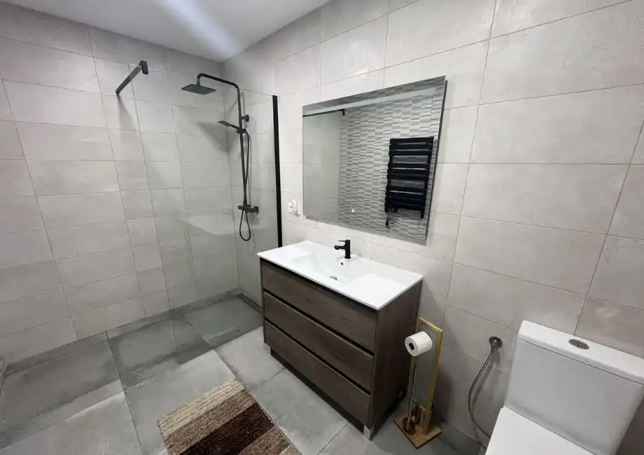 Baño de Apartamento en venta en Estepona con Aire acondicionado, Calefacción y Terraza