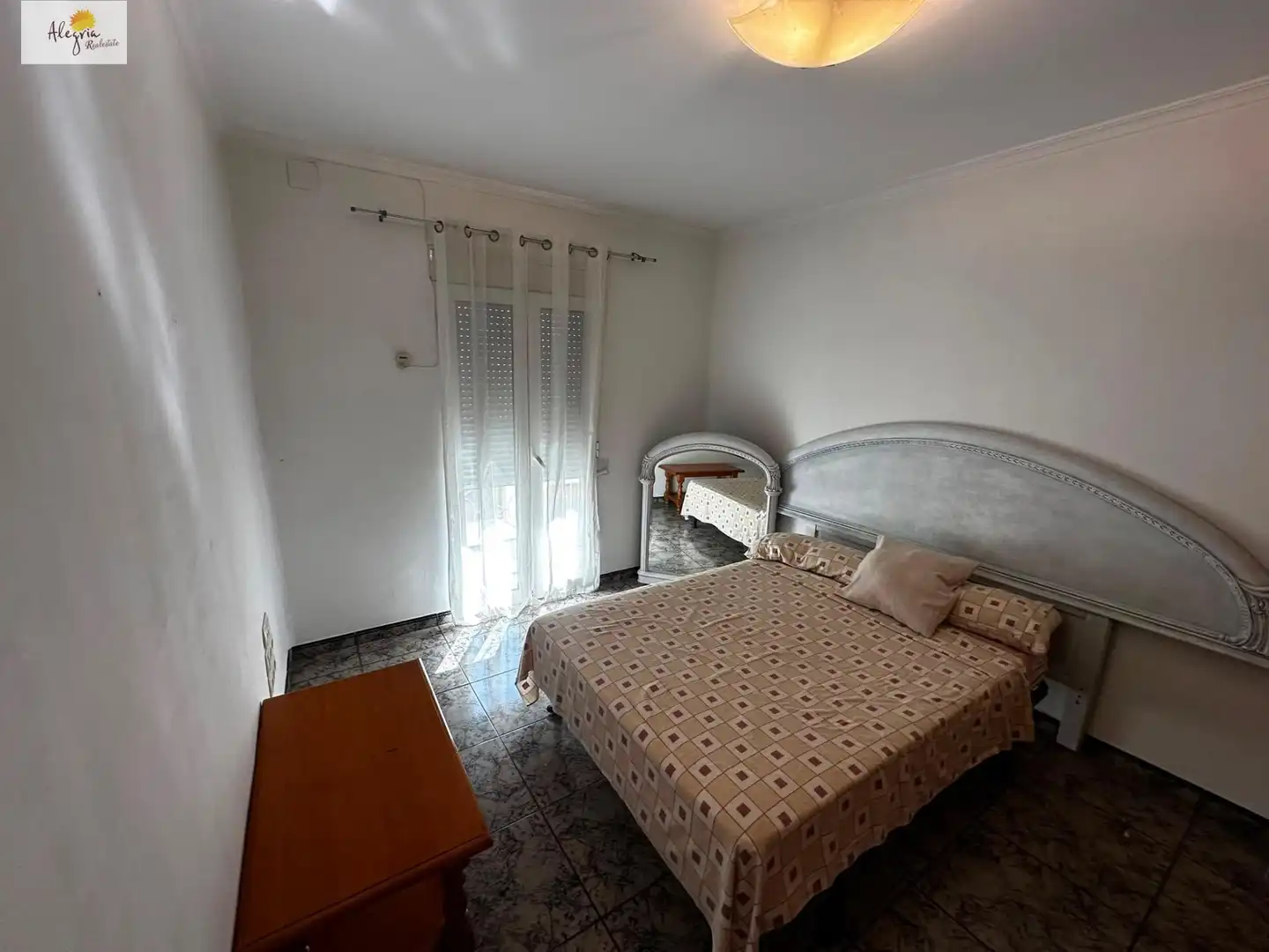 Habitación de Apartamento de alquiler en Torrent con Aire acondicionado y Amueblado