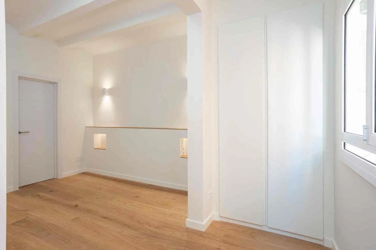 Piso en venta en Barcelona con Parquet y Balcón