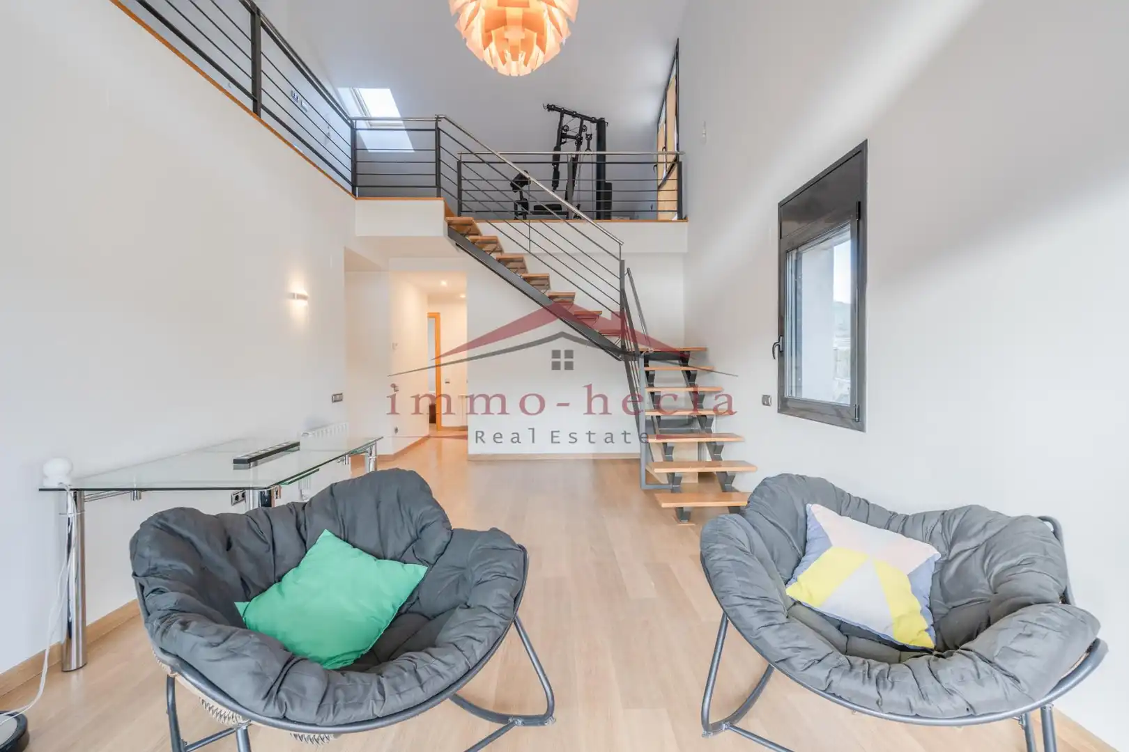 Sala de estar de Dúplex en venta en Castellolí con Calefacción, Terraza y Horno