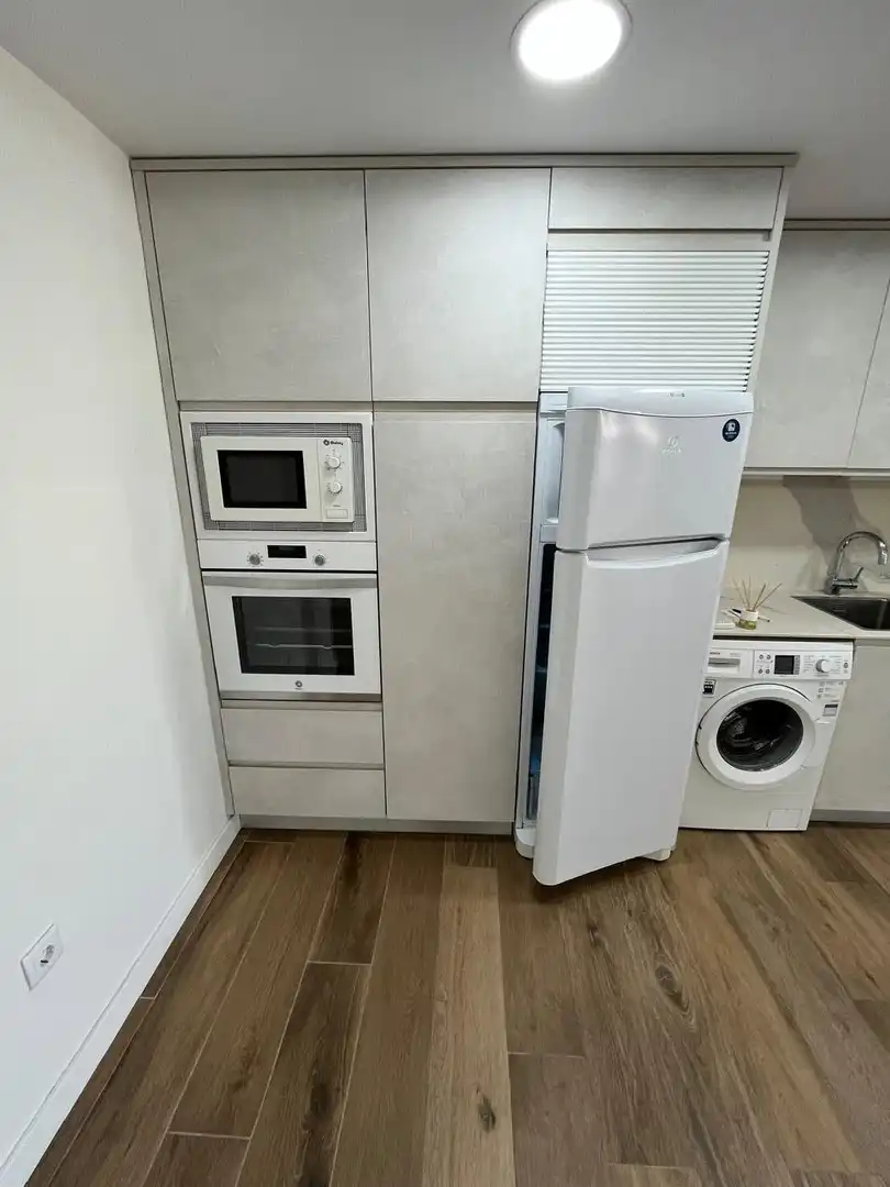 Cuina de Pis de lloguer en Zaragoza amb Aire condicionat, Calefacció i Parquet