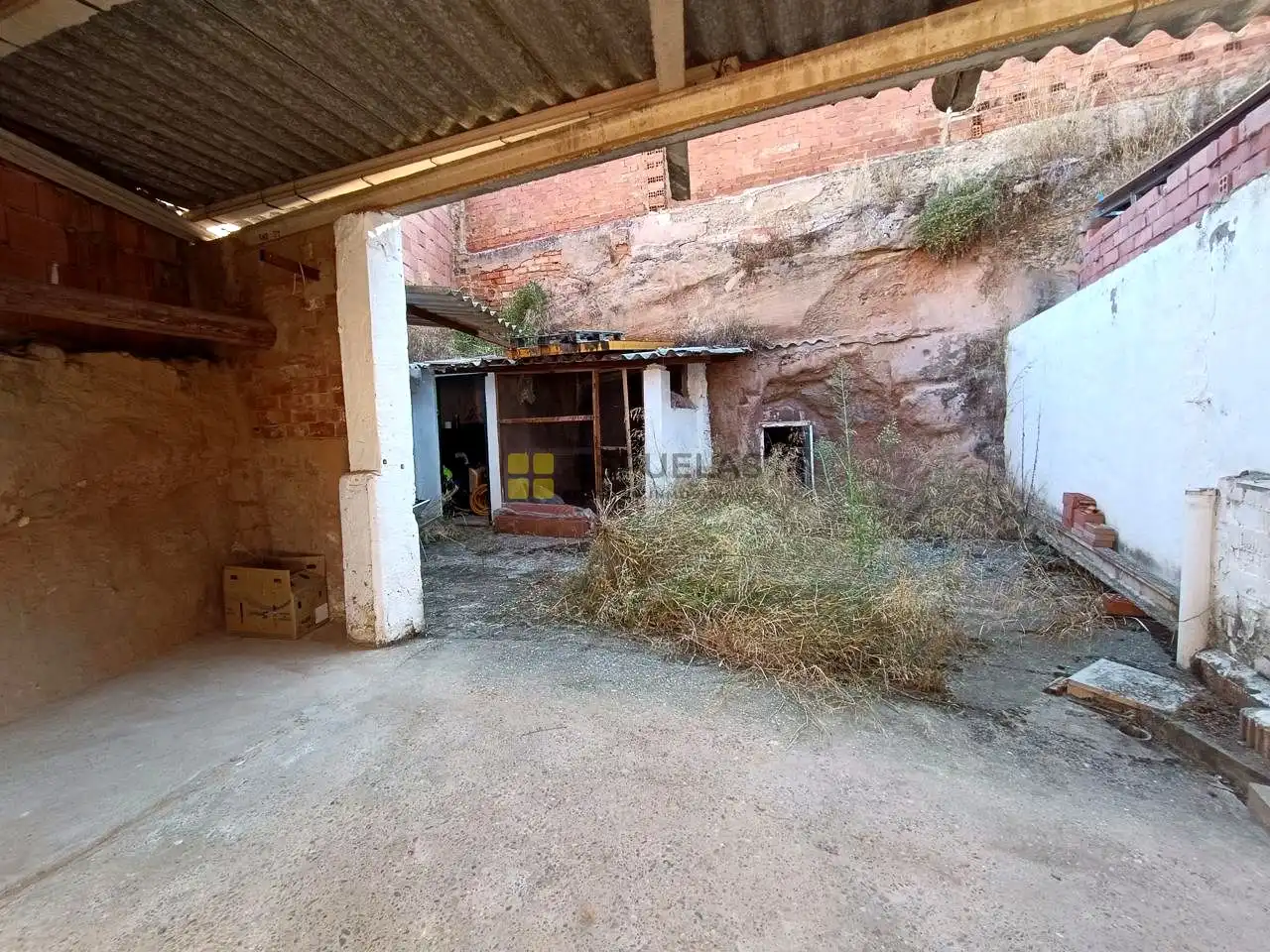 Gewerbefläche zum Verkauf in Calle Santa Marina 60, imagen 3