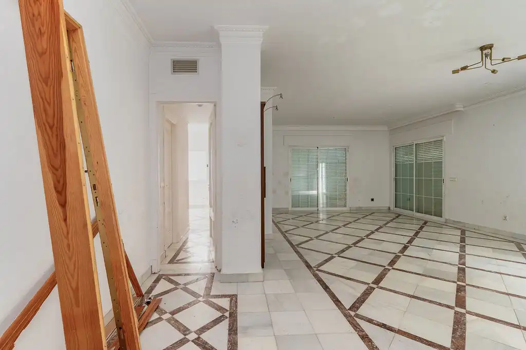 Dúplex en venta en Marbella con Piscina