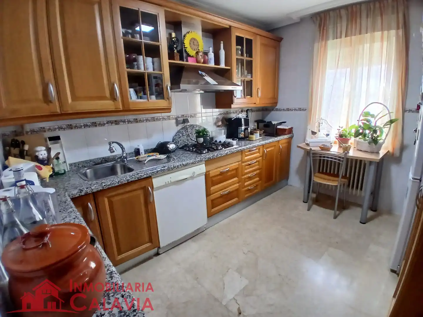 Casa amb terrassa en venda a Baeza, imagen 6