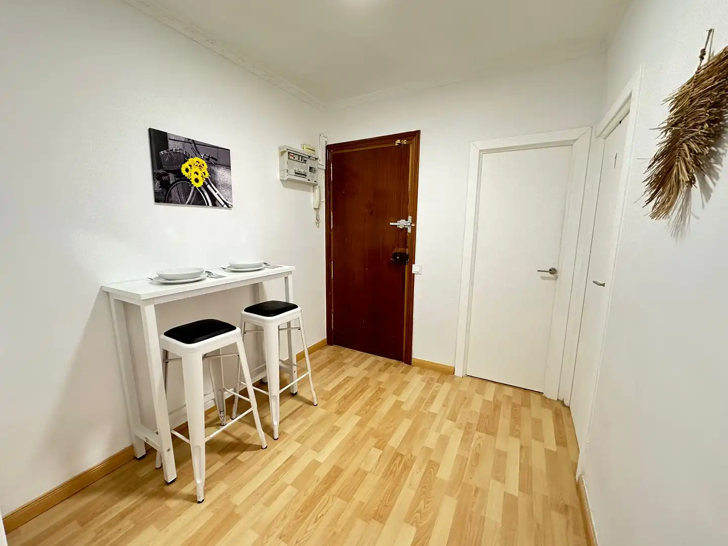 Room in Calle de San Asturio Serrano, 3, Reyes Católicos