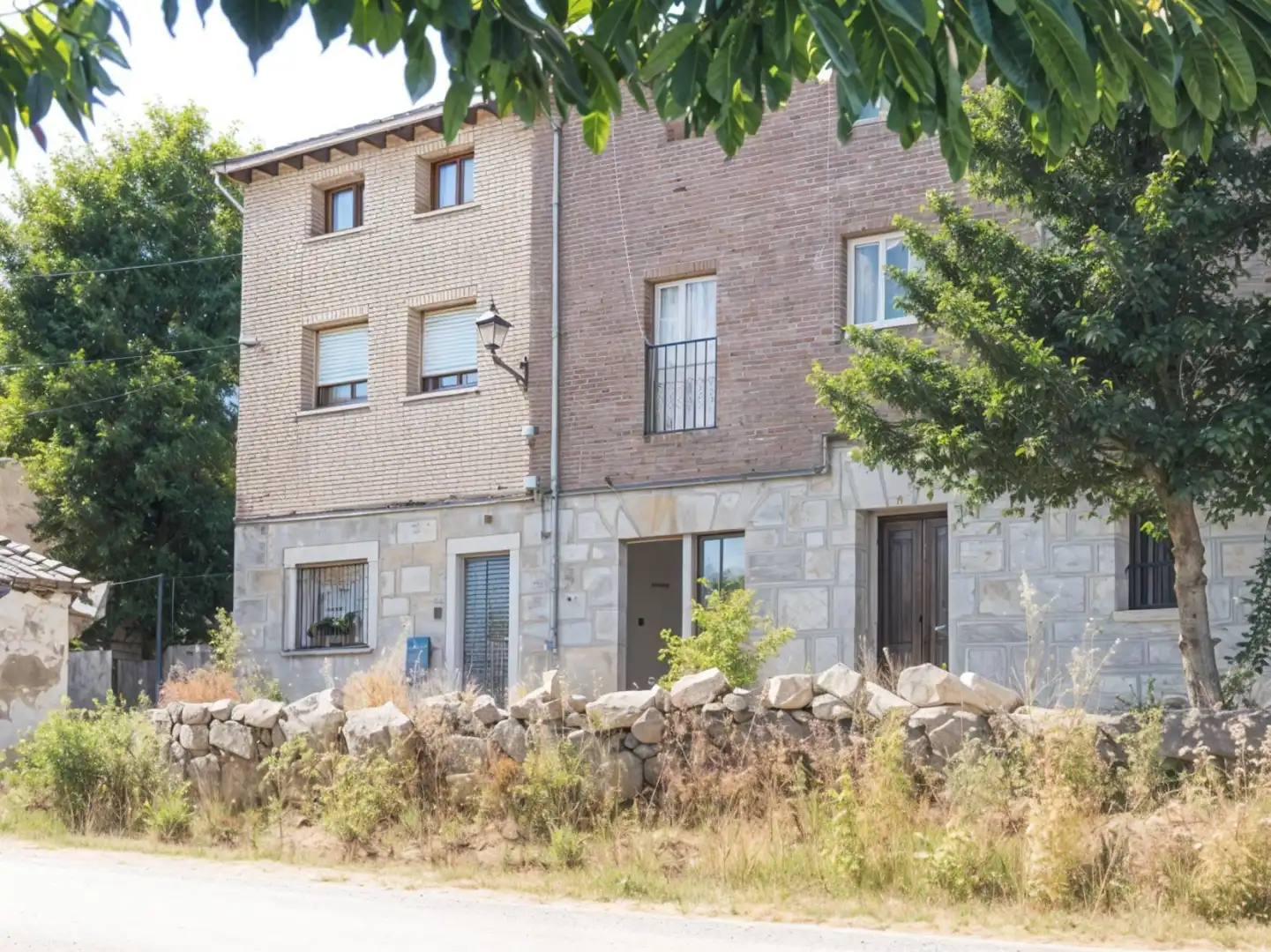 Exterior view of Country homes for sale in Quintanavides  with Private garden