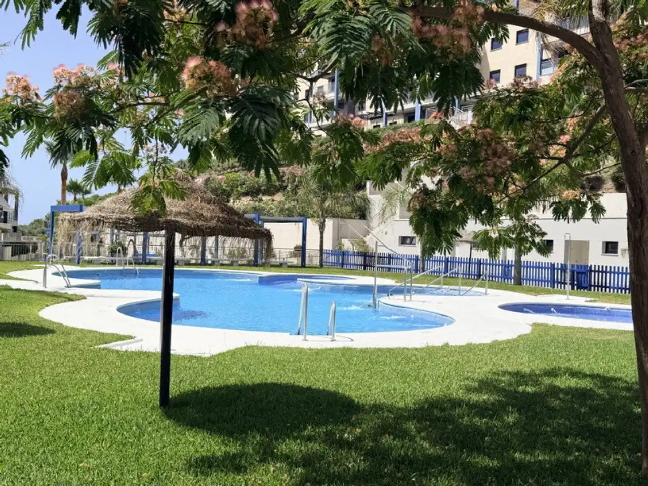 Piscina de Apartamento de alquiler en Almuñécar con Terraza y Piscina comunitaria