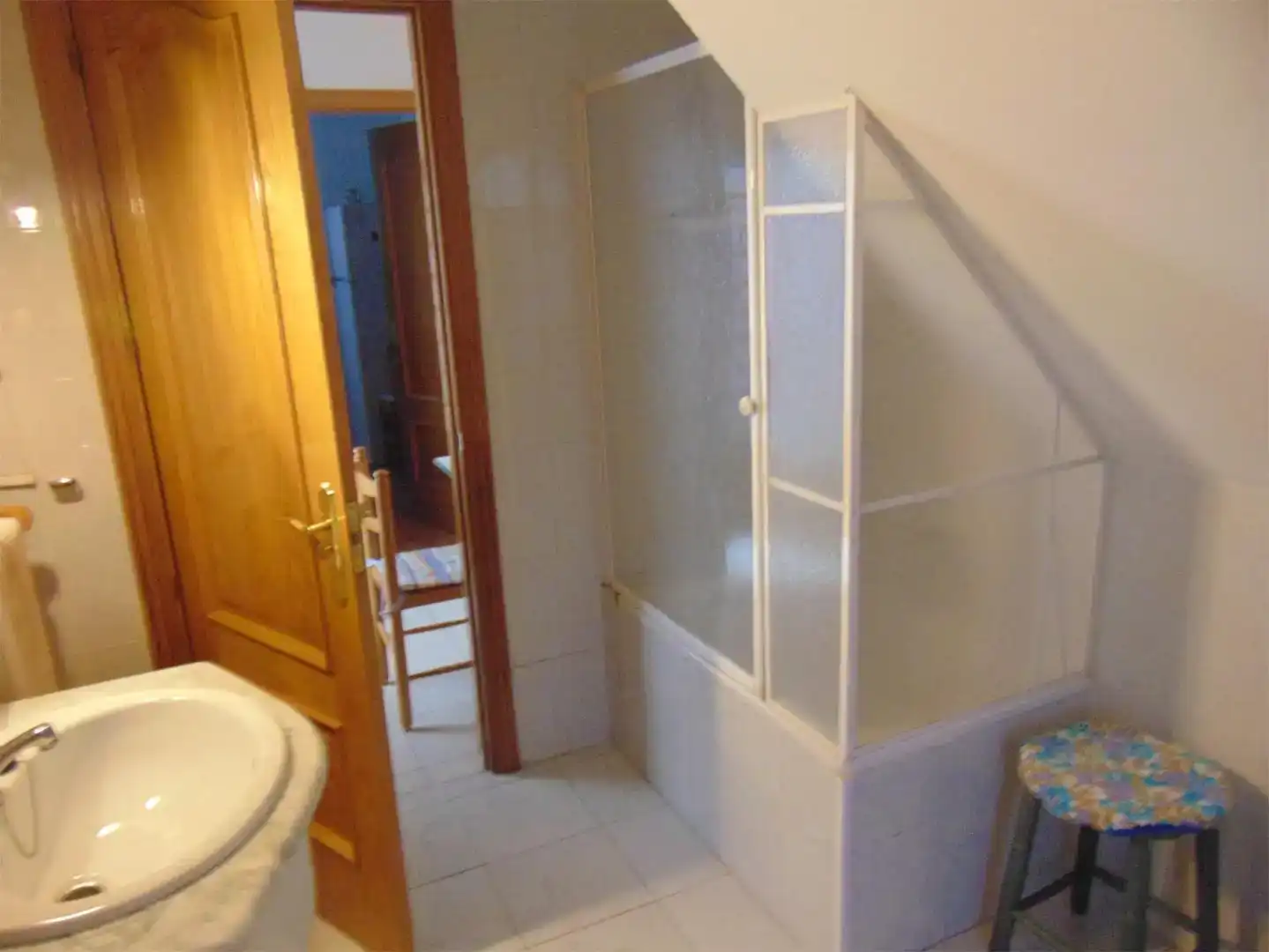 Baño de Casa o chalet en venta en Aldeanueva de Barbarroya con Aire acondicionado, Parquet y Trastero