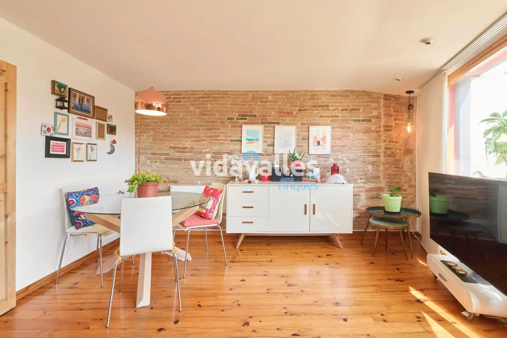 Sala de estar de Ático en venta en Barcelona con Aire acondicionado, Calefacción y Parquet