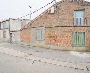 Vista exterior de Casa o xalet en venda en El Campo de Peñaranda  amb Traster i Balcó