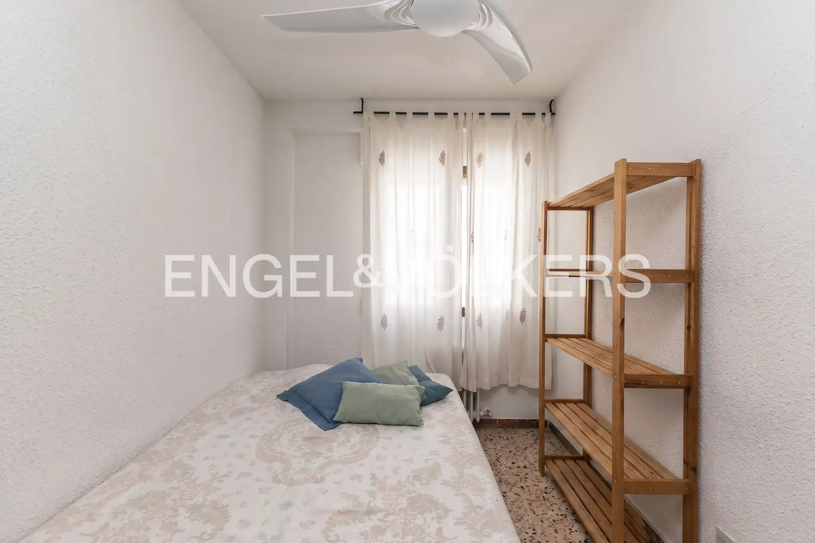 Schlafzimmer von Dachboden zum Verkauf in Móstoles mit Heizung und Terrasse