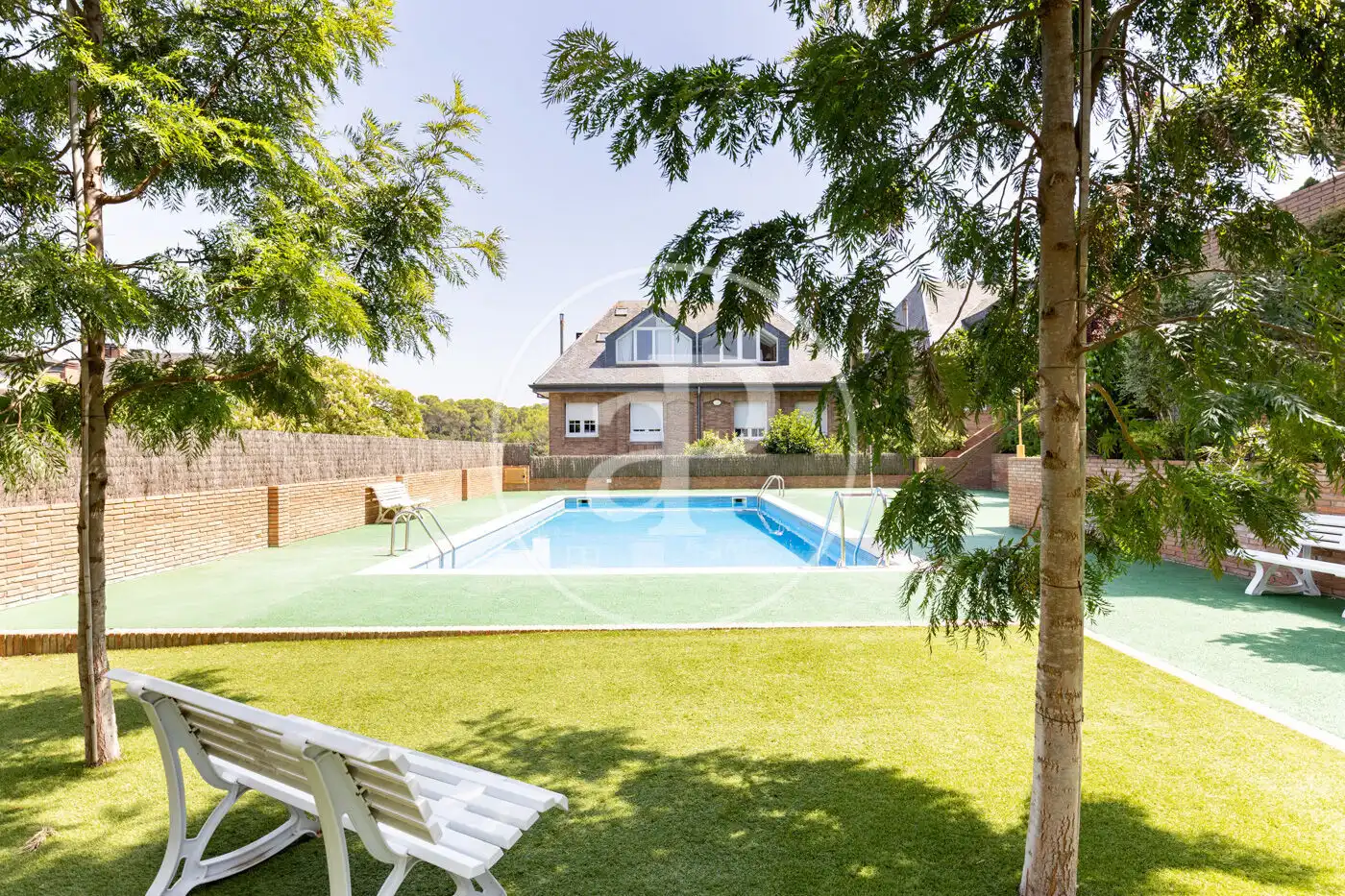 Piscina de Pis en venda en Sant Cugat del Vallès amb Aire condicionat, Calefacció i Jardí privat