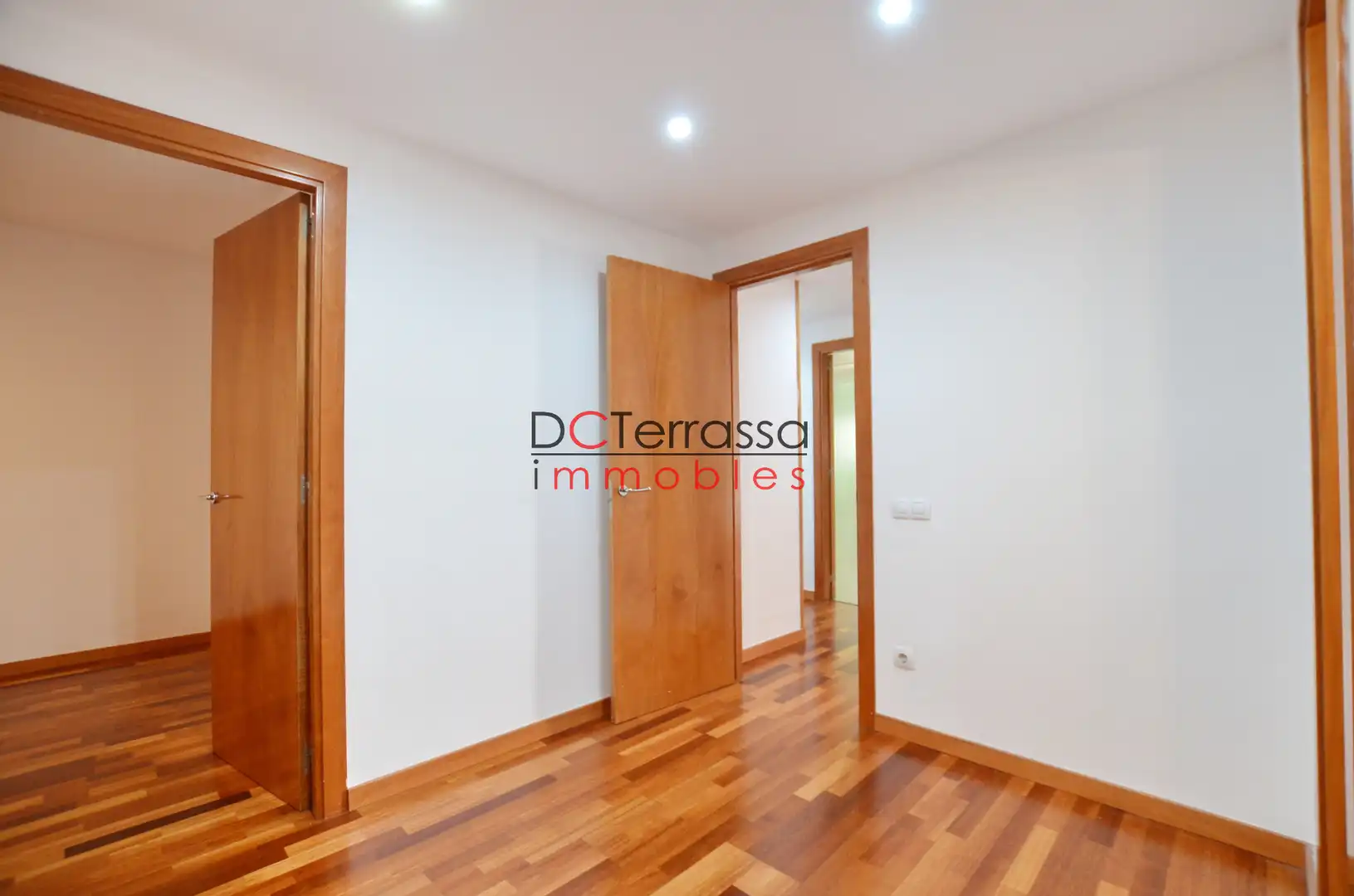 Piso en venta en Terrassa con Calefacción, Parquet y Balcón
