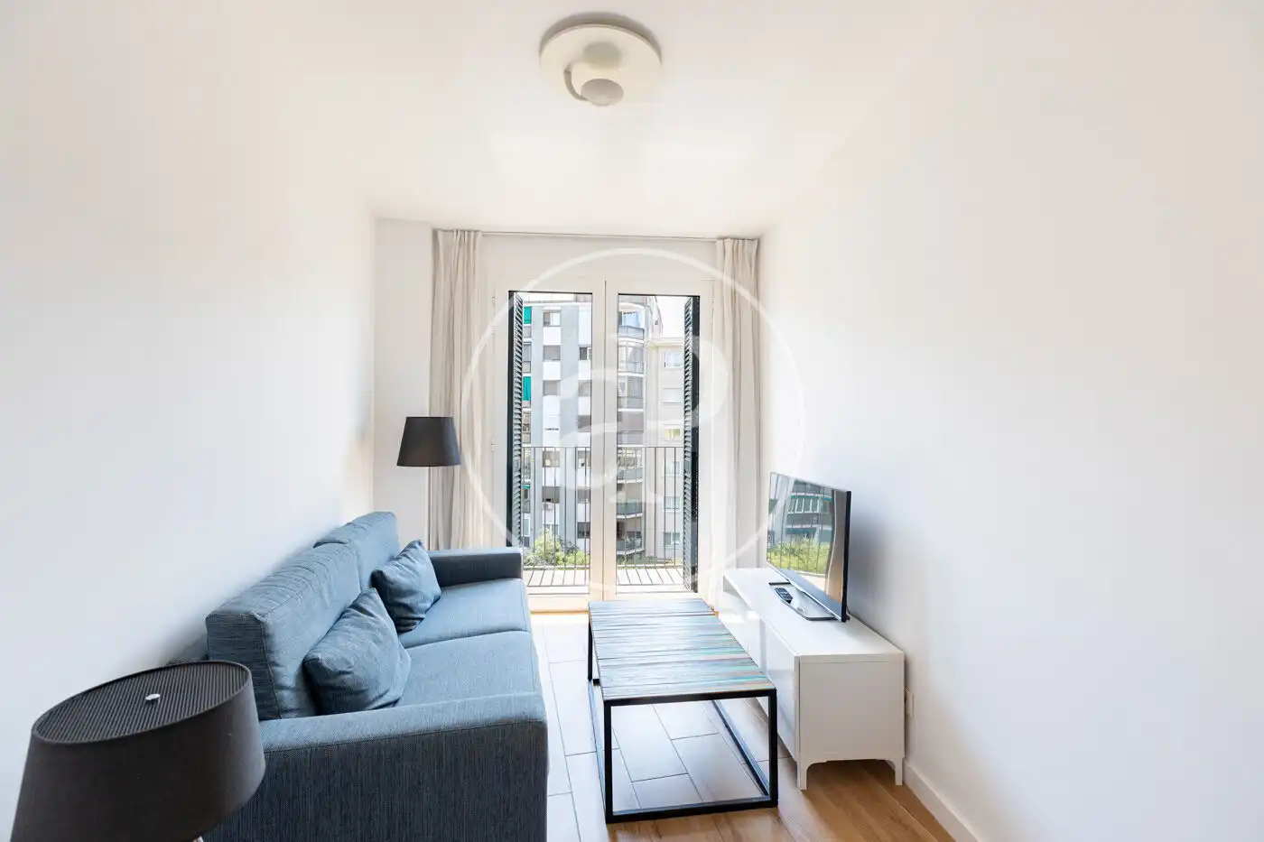 Wohnzimmer von Wohnung zum Verkauf in Barcelona mit Klimaanlage, Heizung und Balkon