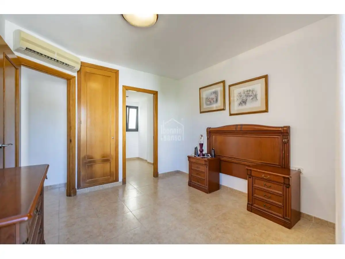 Habitación de Apartamento en venta en Es Castell con Terraza