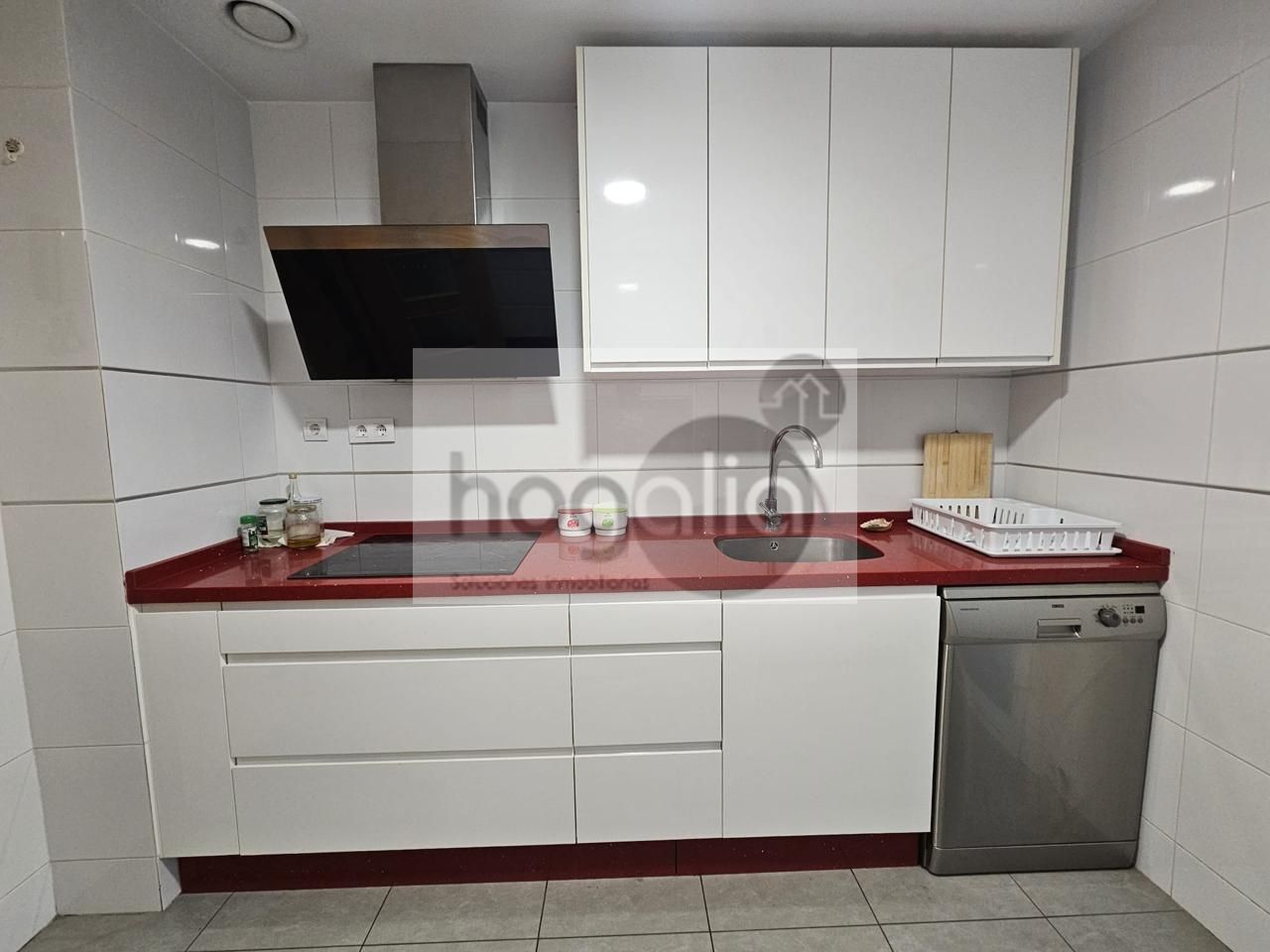 Kitchen of Flat to rent in  Sevilla Capital  with Air Conditioner, Furnished and Community pool