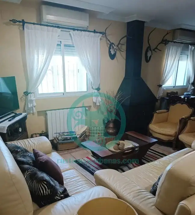 Sala de estar de Casa o chalet en venta en Casar de Cáceres con Aire acondicionado, Calefacción y Jardín privado