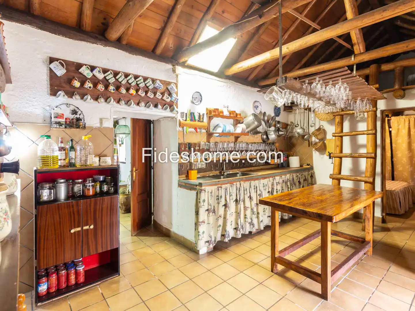 Cuina de Finca rústica en venda en Villamena amb Jardí privat, Piscina i Moblat