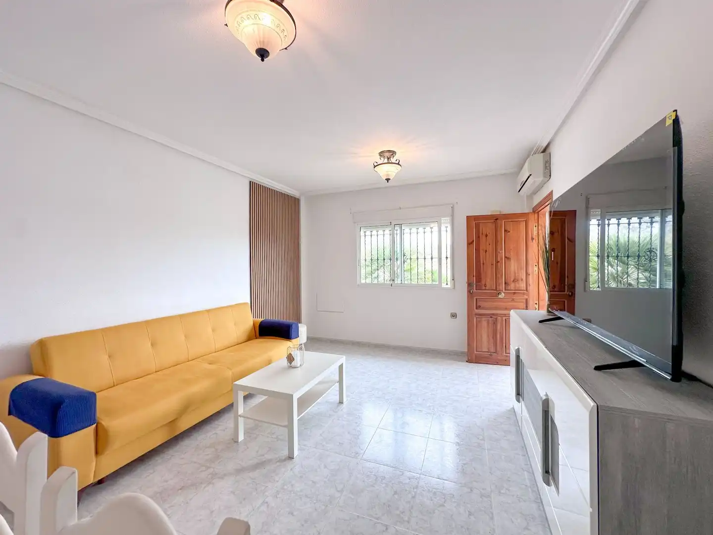 Living room of Houses for rent in Orihuela  with Air Conditioner, Heating and Terrace