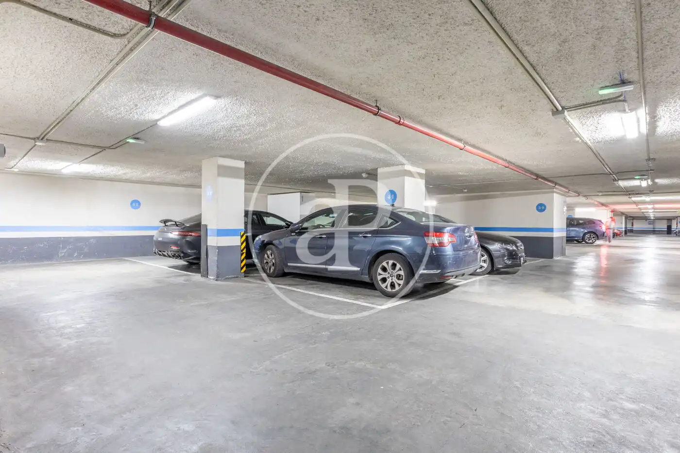 Parkplatz von Wohnung zur Miete in Valencia mit Klimaanlage, Heizung und Privatgarten