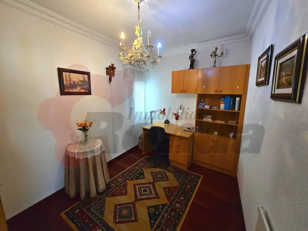 Bedroom of Flat for sale in Lugo