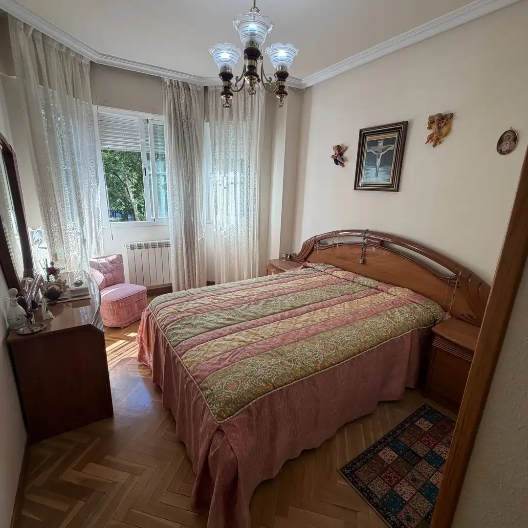 Habitación de Piso en venta en Madrid con Piscina comunitaria