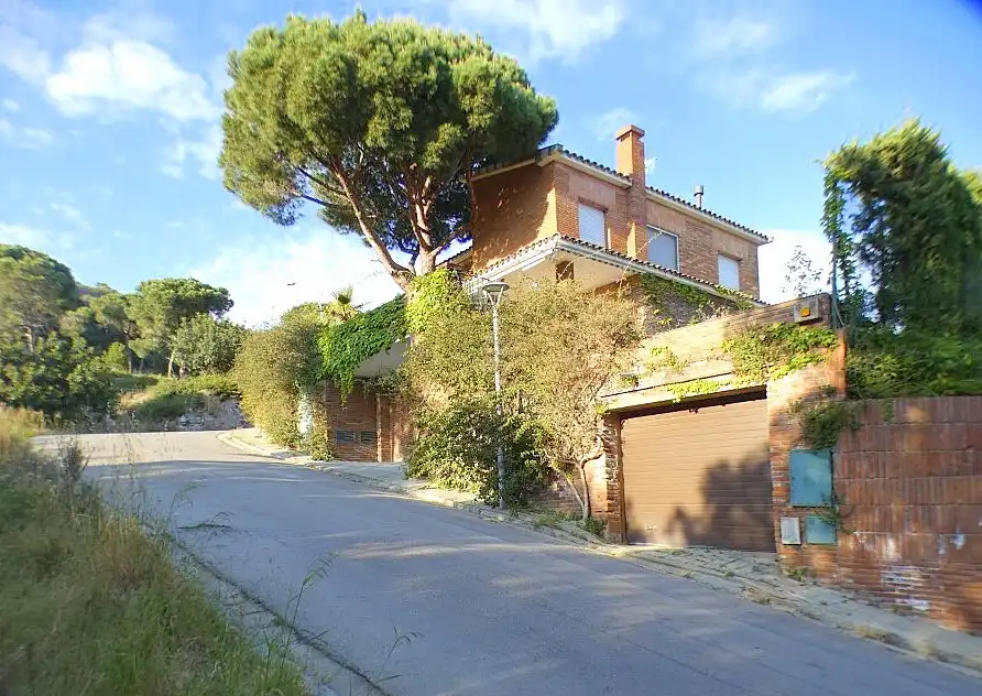 Vista exterior de Casa o chalet en venta en Premià de Dalt con Calefacción, Jardín privado y Parquet