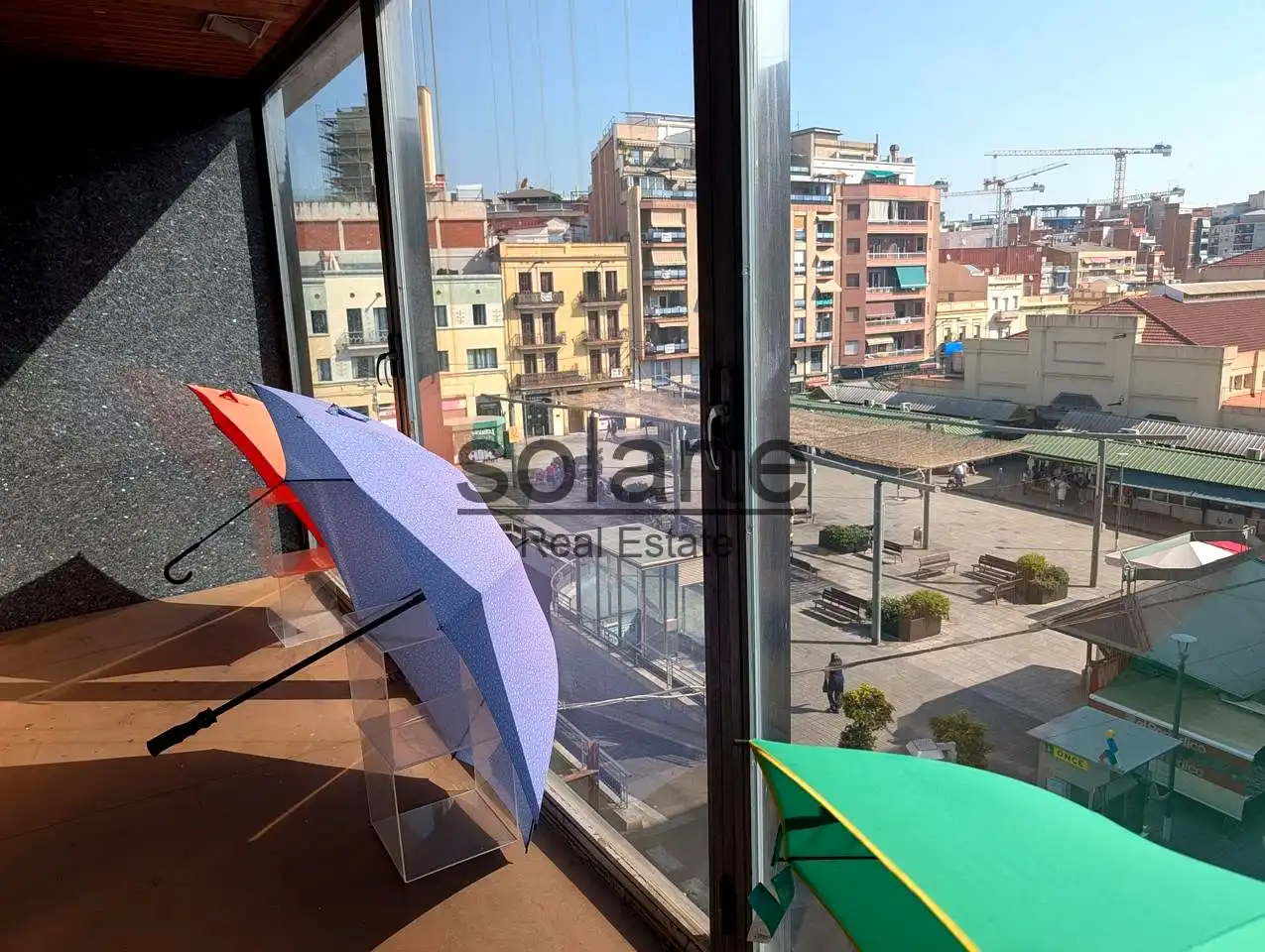 Terraza de Edificio en venta en L'Hospitalet de Llobregat