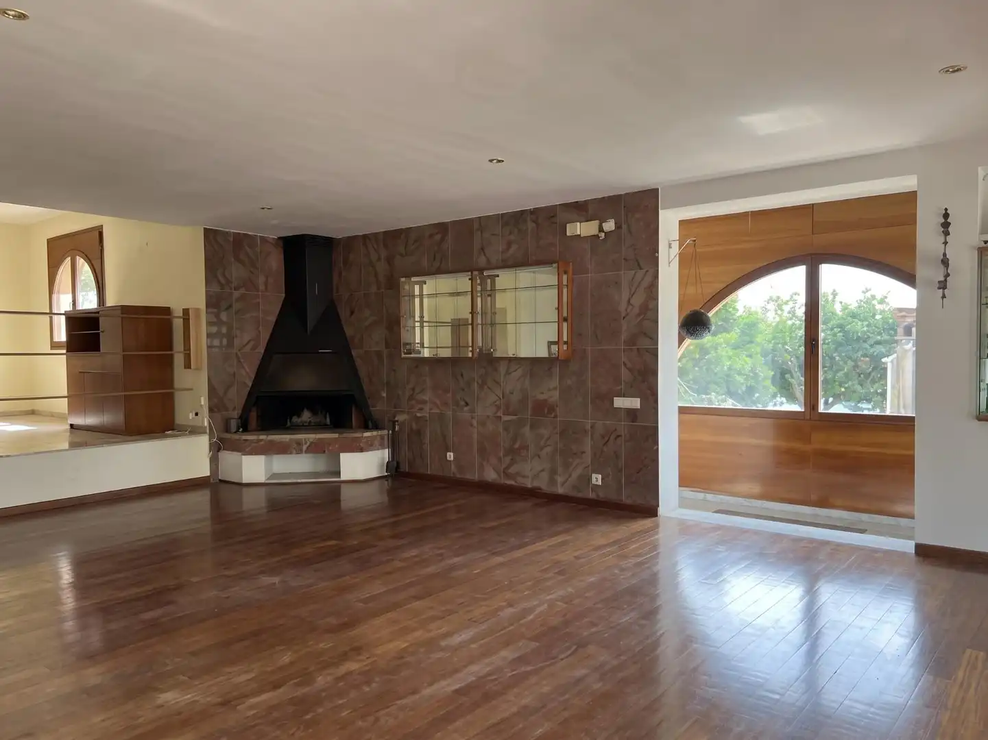 Sala d'estar de Casa o xalet en venda en Esparreguera amb Aire condicionat, Calefacció i Jardí privat