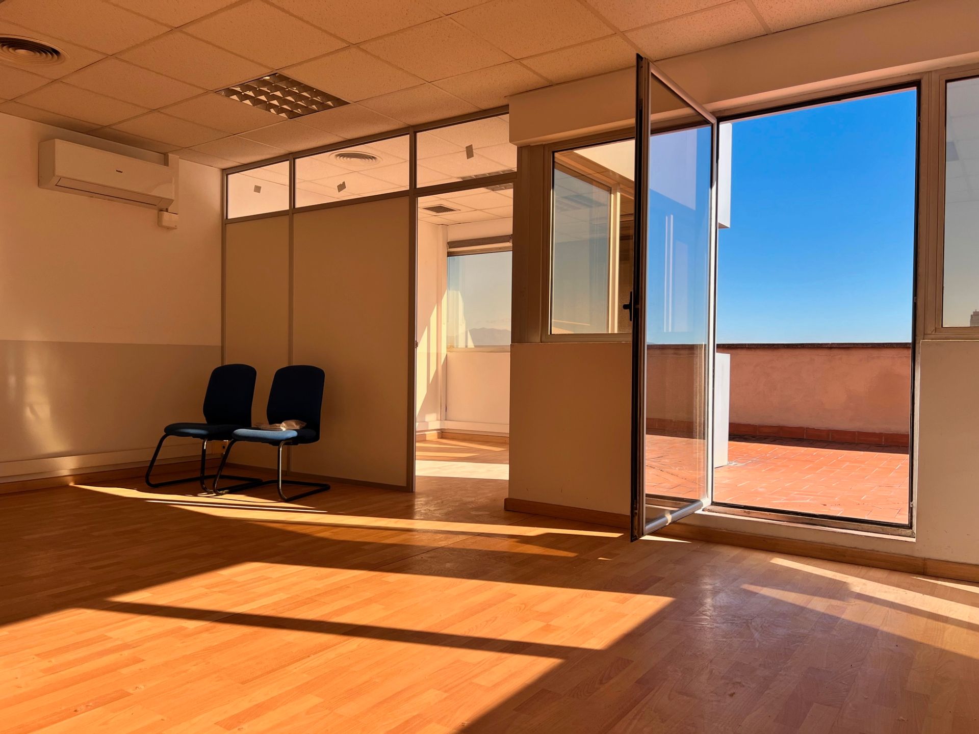 Oficina de alquiler en Mollet del Vallès con Aire acondicionado y Terraza