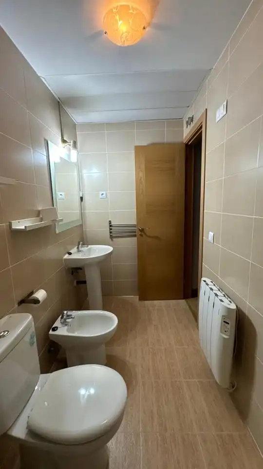 Baño de Dúplex en venta en Torrejón del Rey con Calefacción, Amueblado y Piscina comunitaria